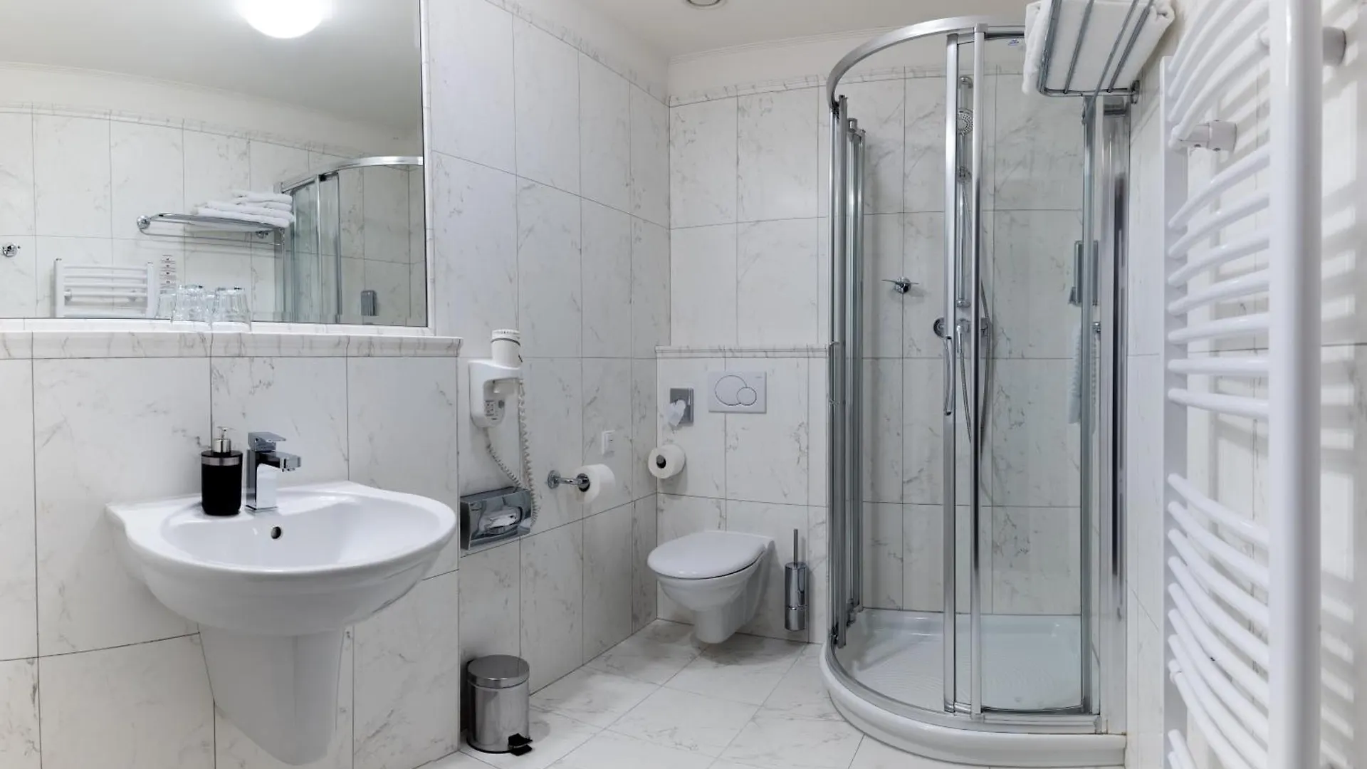 Hotel Villa Прага 4*,  Чехия