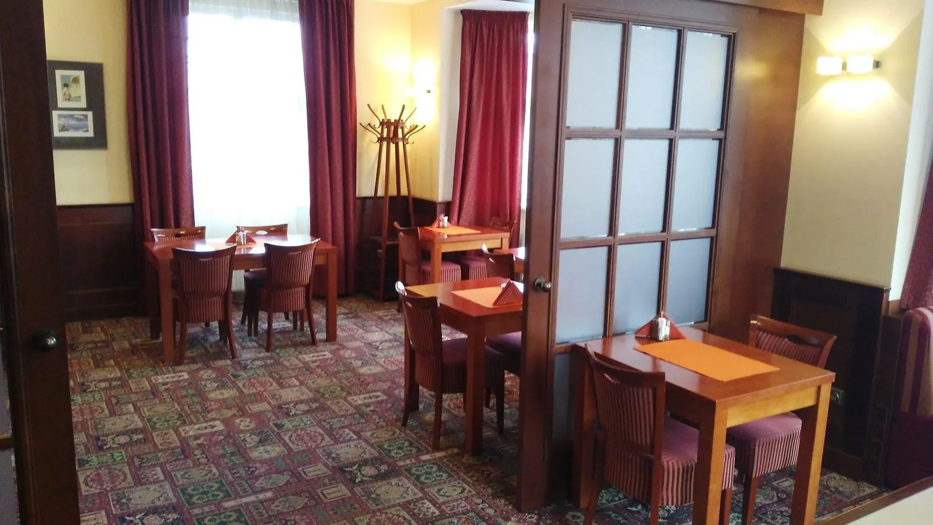 Hotel Villa Praha 4*,